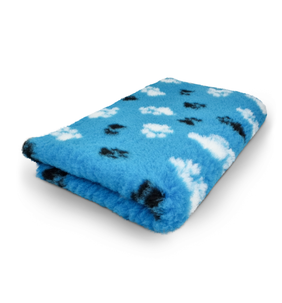 Original VetBed 150x100cm, DryBed Premium, rutschfest hellblau mit weissen und schwarzen Pfoten